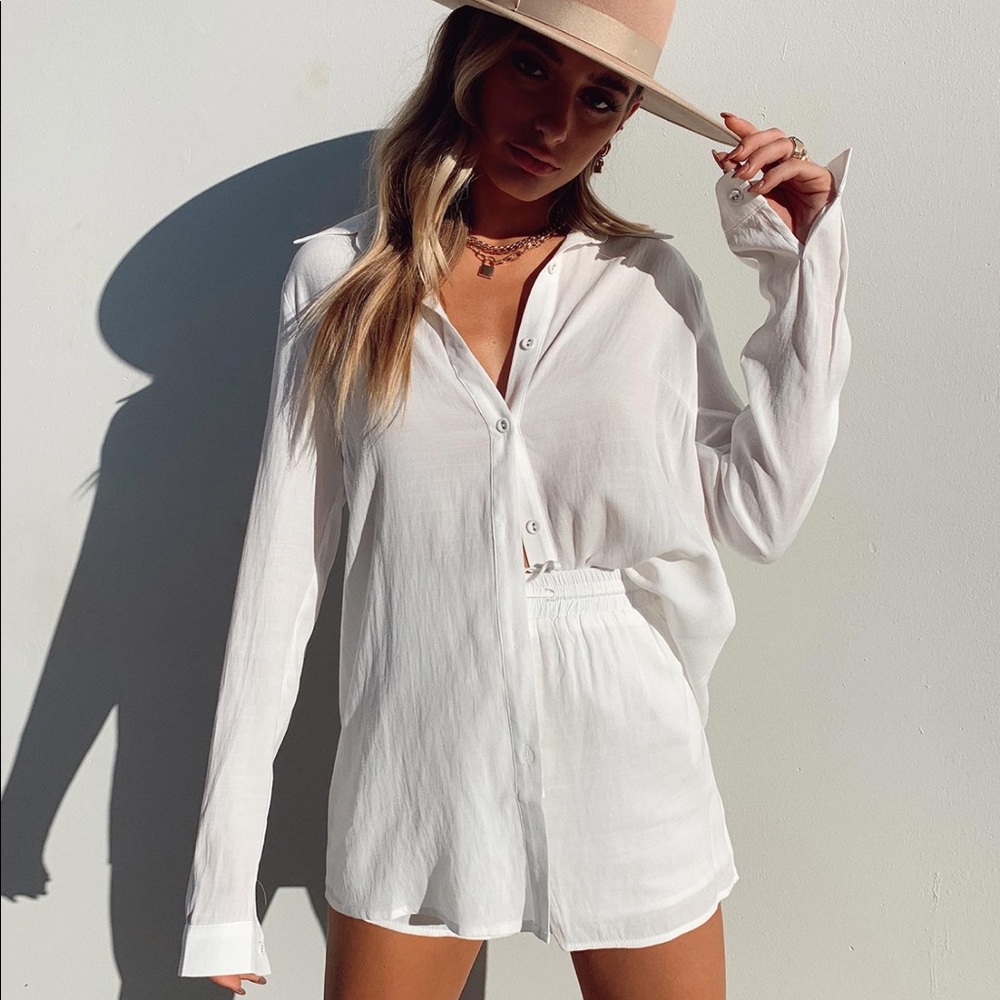 Princess Polly NWT - White Relaxed Shorts